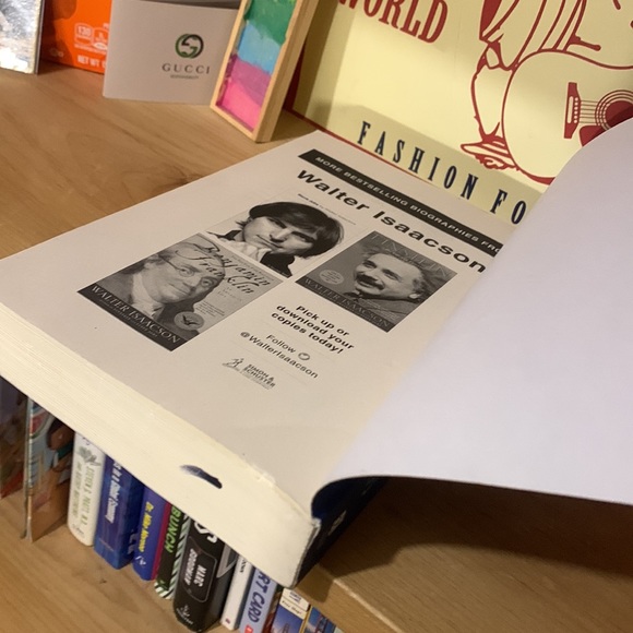 THE INNOVATORS:How a Group of Hackers,Geniuses,Geeks Created the Digital Revol. - Picture 6 of 7